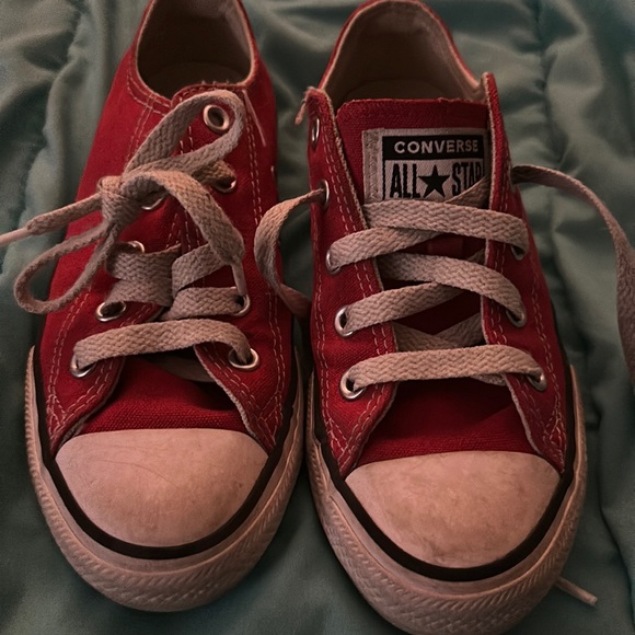 Other - Red girls converse